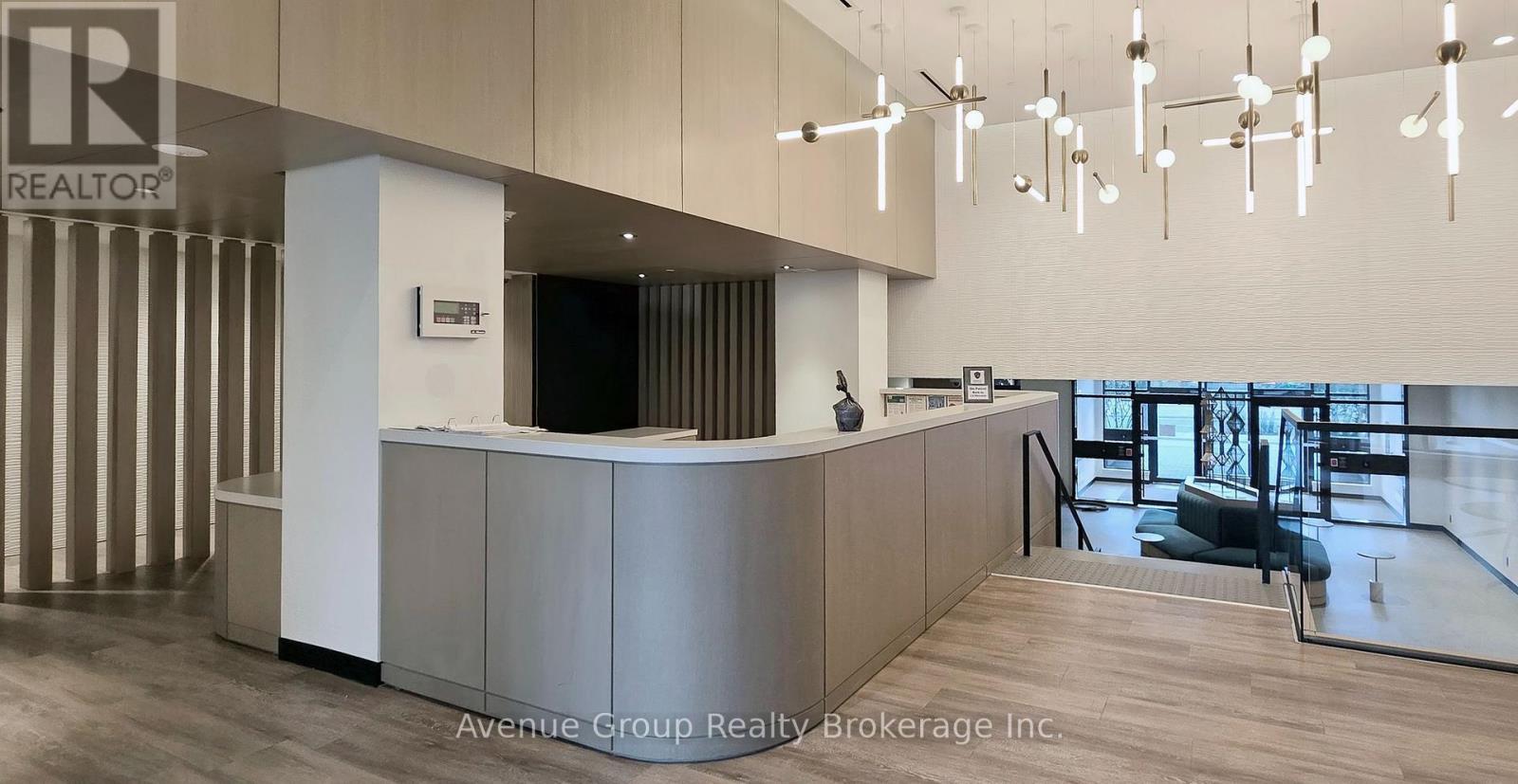 B-1510 - 7950 Bathurst Street, Vaughan, ON - Indoor