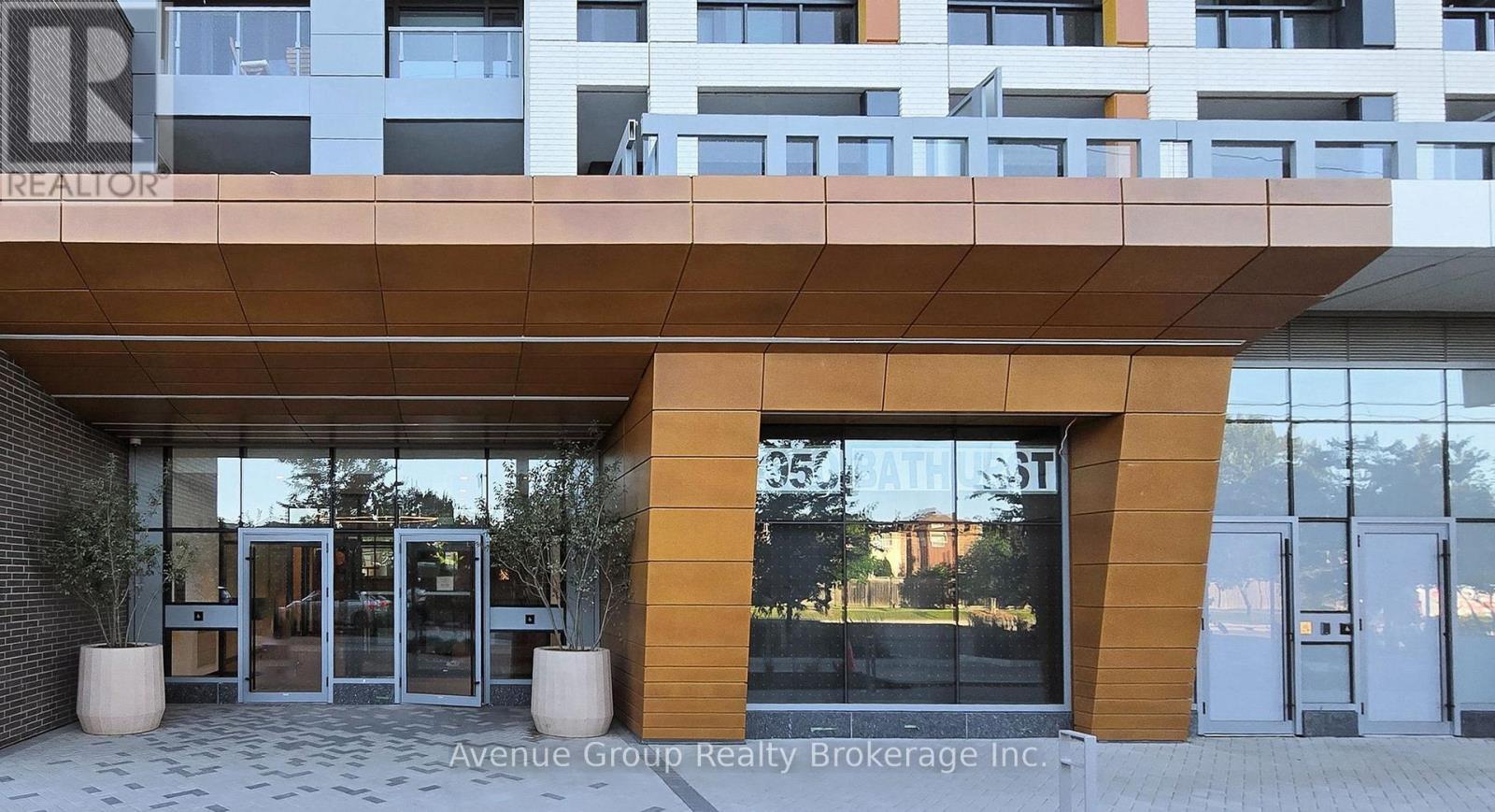 B-1510 - 7950 Bathurst Street, Vaughan, ON - Outdoor