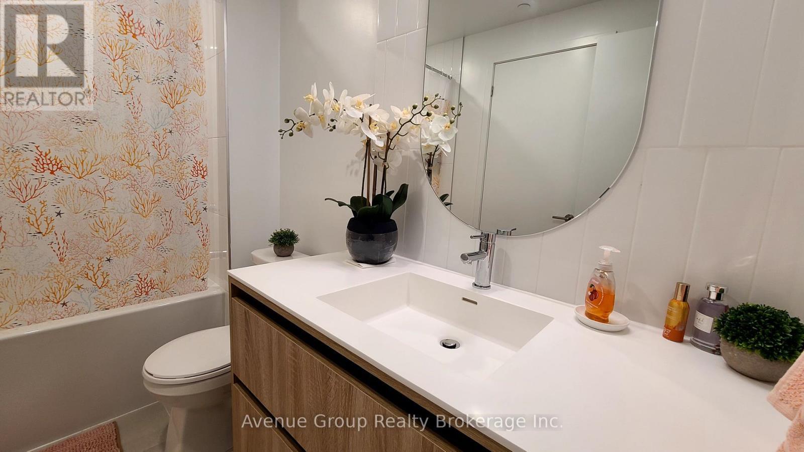 B-1510 - 7950 Bathurst Street, Vaughan, ON - Indoor Photo Showing Bathroom