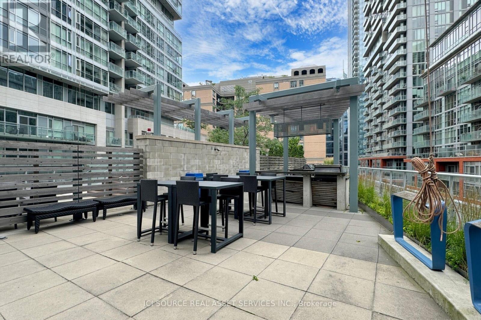 406 - 30 Nelson Street, Toronto, ON - Outdoor