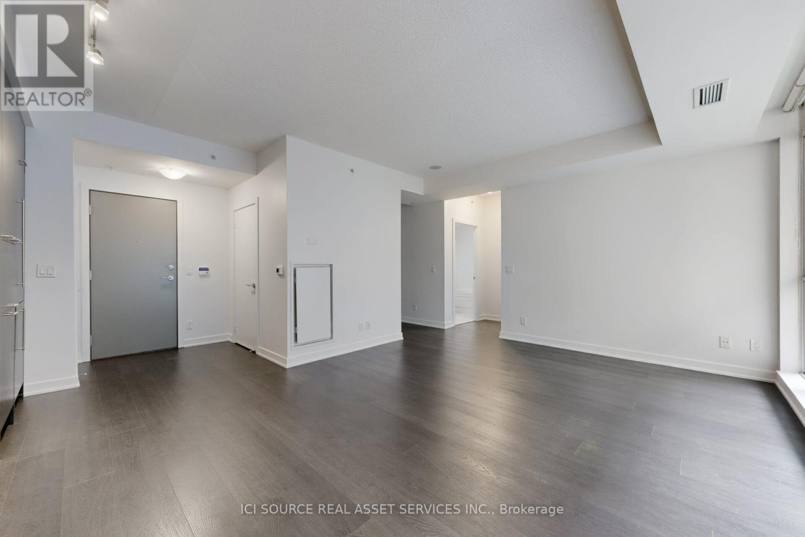 406 - 30 Nelson Street, Toronto, ON - Indoor Photo Showing Other Room