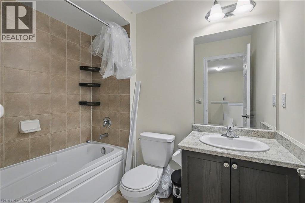 470 Linden Drive Unit# 40, Cambridge, ON - Indoor Photo Showing Bathroom