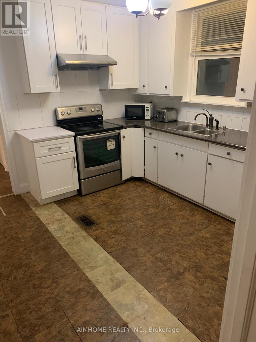197 Finch Avenue E, Toronto, ON - Indoor Photo Showing Kitchen With Double Sink