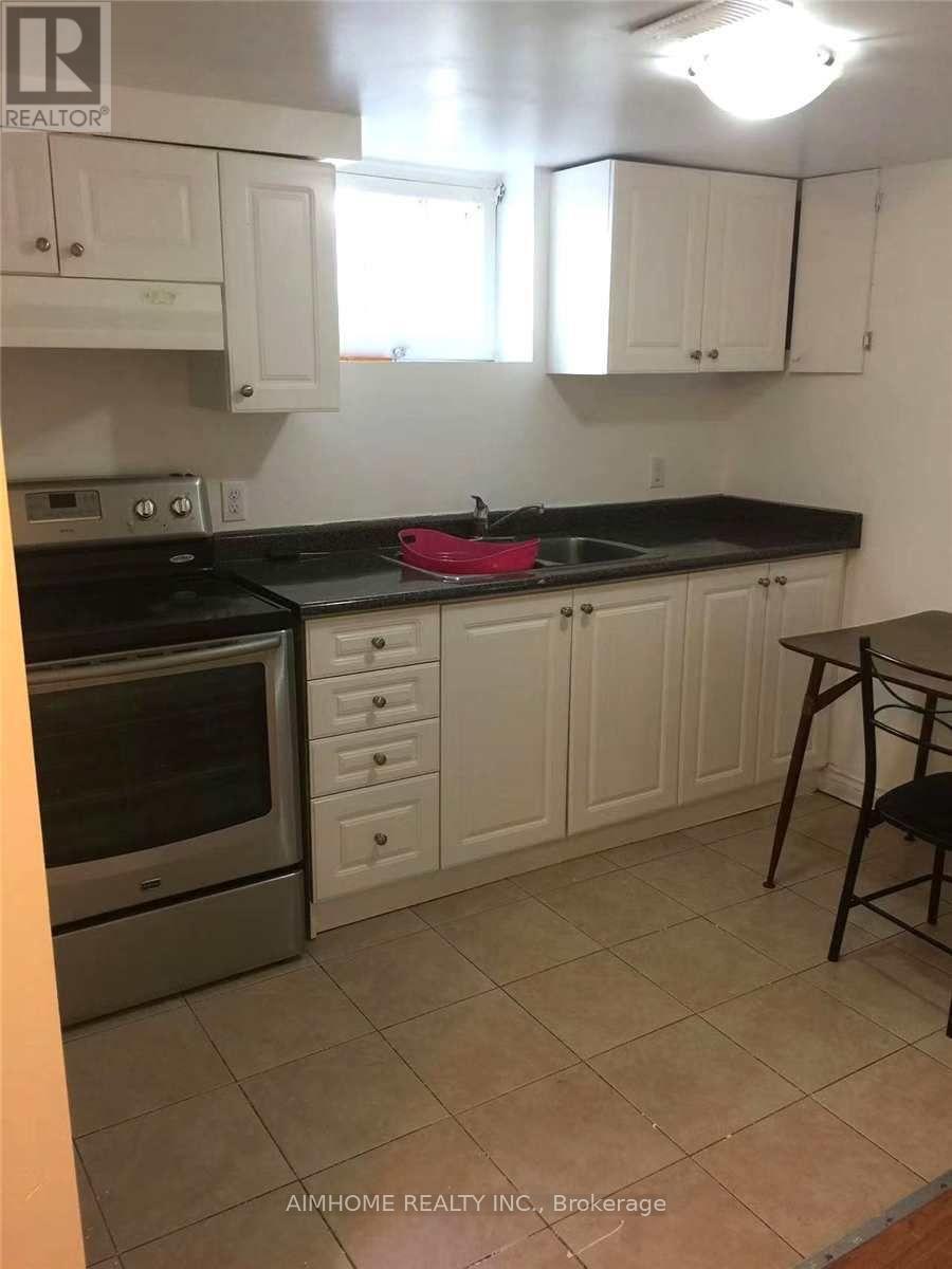 197 Finch Avenue E, Toronto, ON - Indoor Photo Showing Kitchen