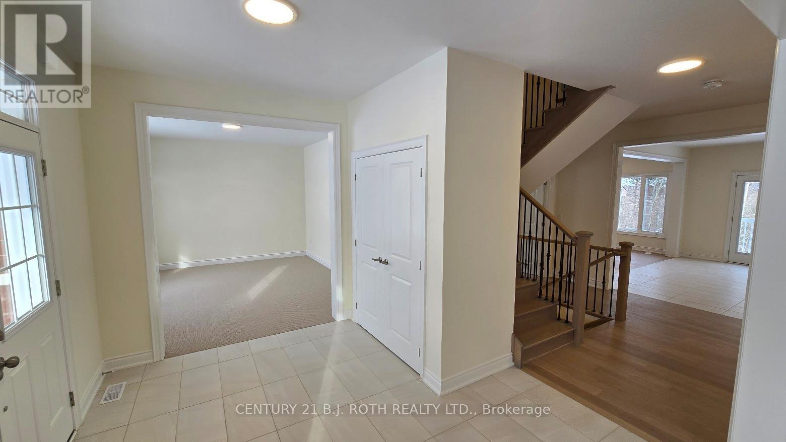 61 Ruby Ridge, Oro-Medonte, ON - Indoor Photo Showing Other Room