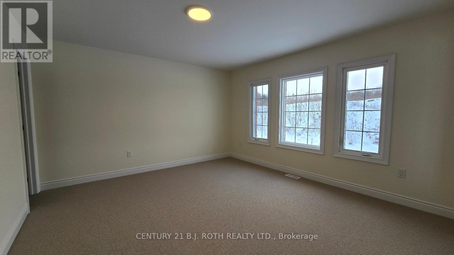 61 Ruby Ridge, Oro-Medonte, ON - Indoor Photo Showing Other Room