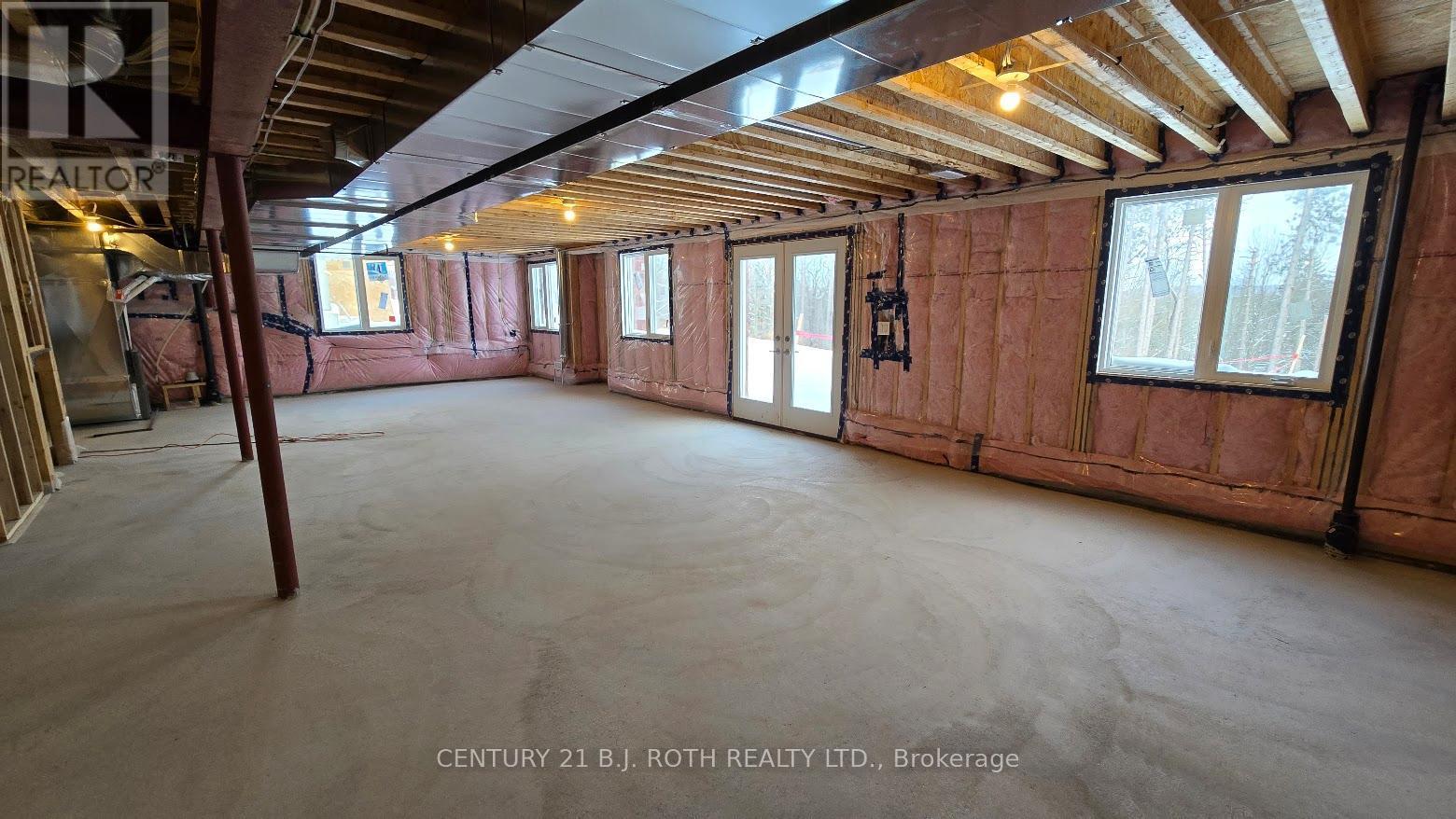 61 Ruby Ridge, Oro-Medonte, ON - Indoor Photo Showing Other Room