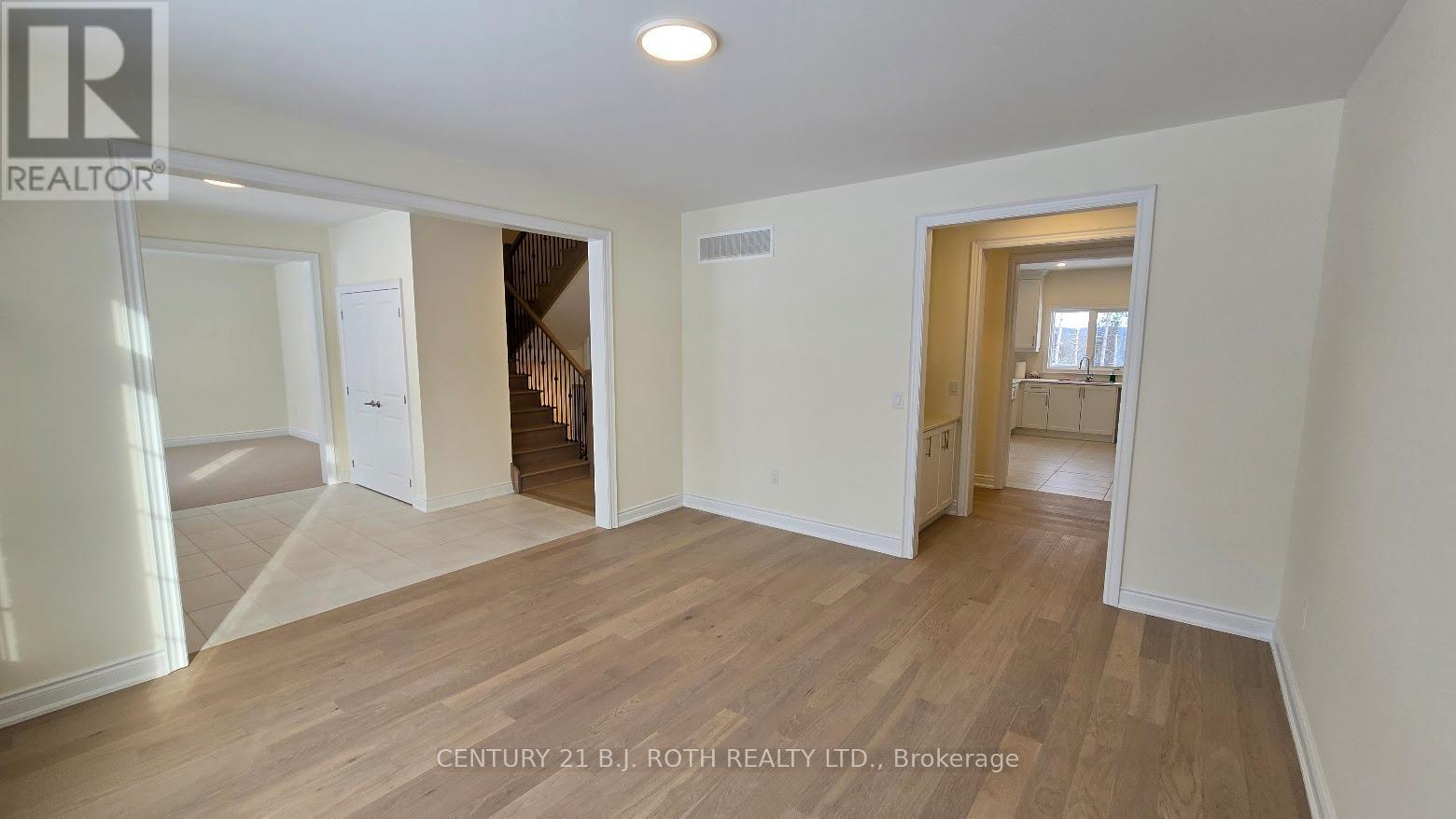 61 Ruby Ridge, Oro-Medonte, ON - Indoor Photo Showing Other Room