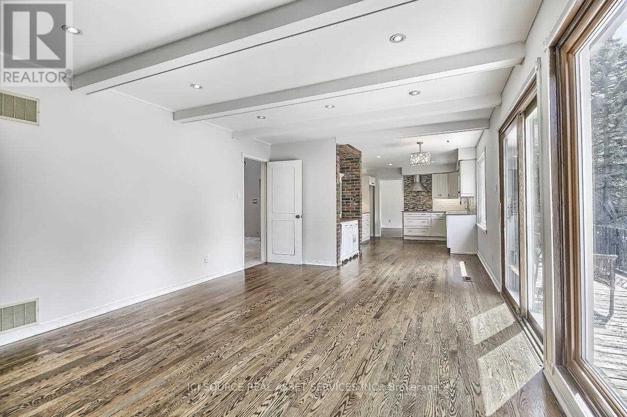 29 Bucks Green Road, Markham, ON - Indoor Photo Showing Other Room