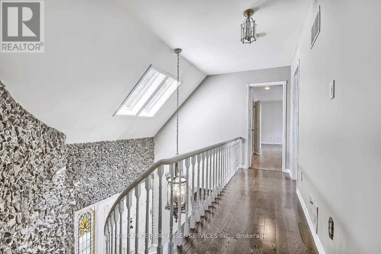 29 Bucks Green Road, Markham, ON - Indoor Photo Showing Other Room