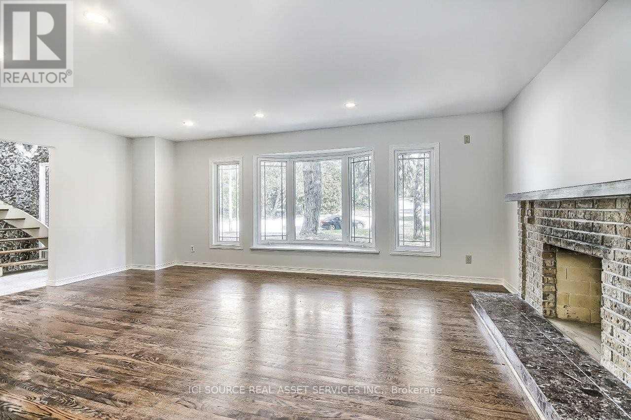 29 Bucks Green Road, Markham, ON - Indoor With Fireplace