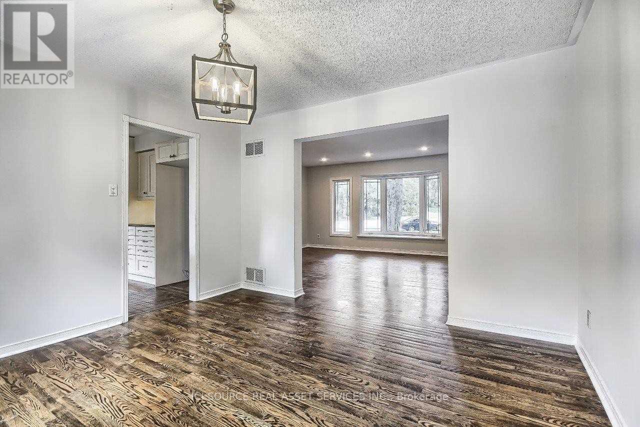 29 Bucks Green Road, Markham, ON - Indoor Photo Showing Other Room