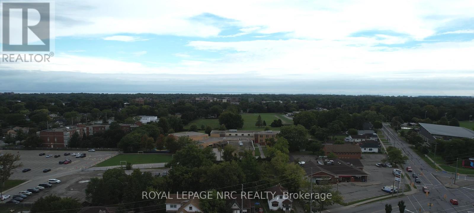 397-403 Carlton Street, St. Catharines (Carlton/Bunting), ON