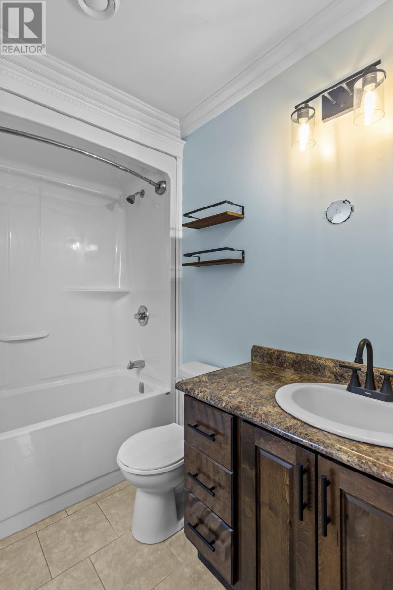 87 Cole Thomas Drive, Conception Bay South, NL - Indoor Photo Showing Bathroom