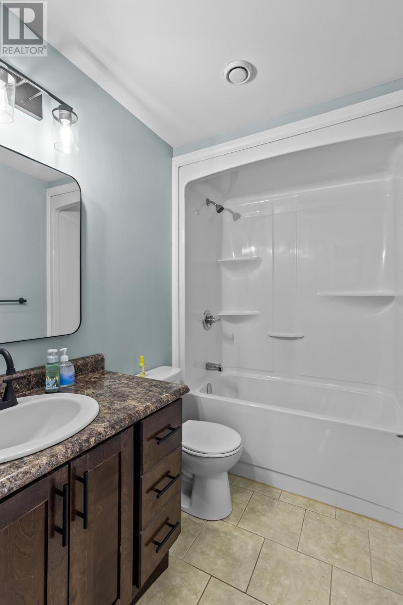 87 Cole Thomas Drive, Conception Bay South, NL - Indoor Photo Showing Bathroom