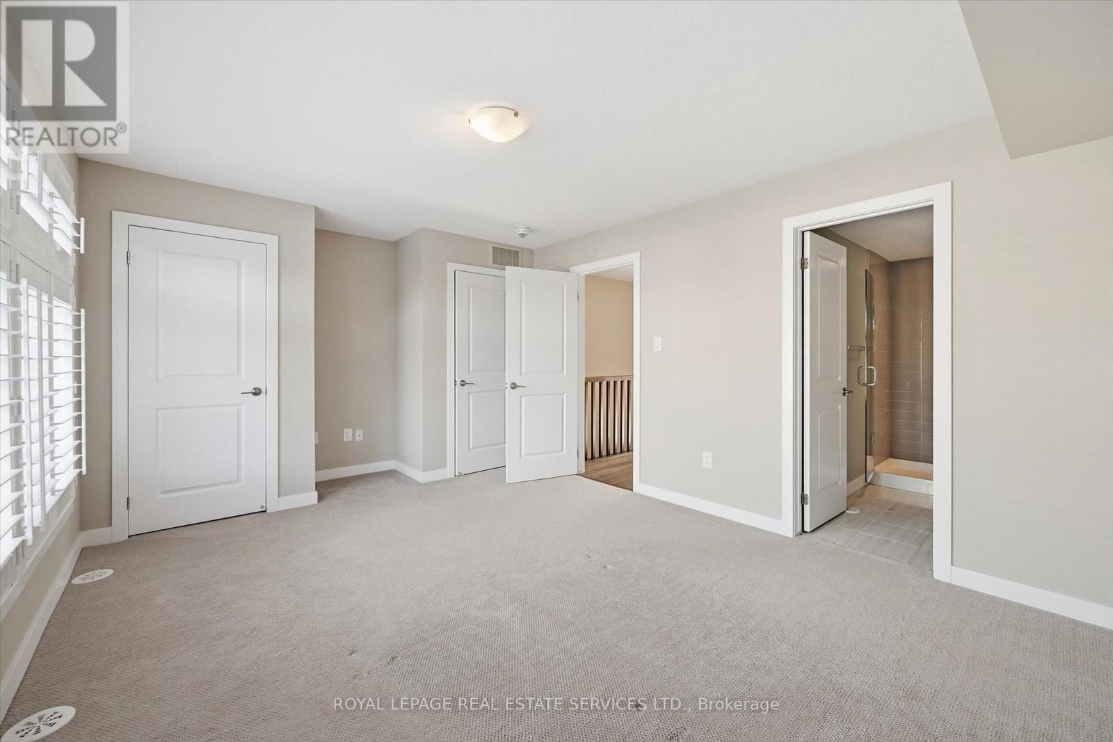 Oversized Primary Retreat Boasts Double Closets - 85 Esplanade Lane, Grimsby, ON - Indoor