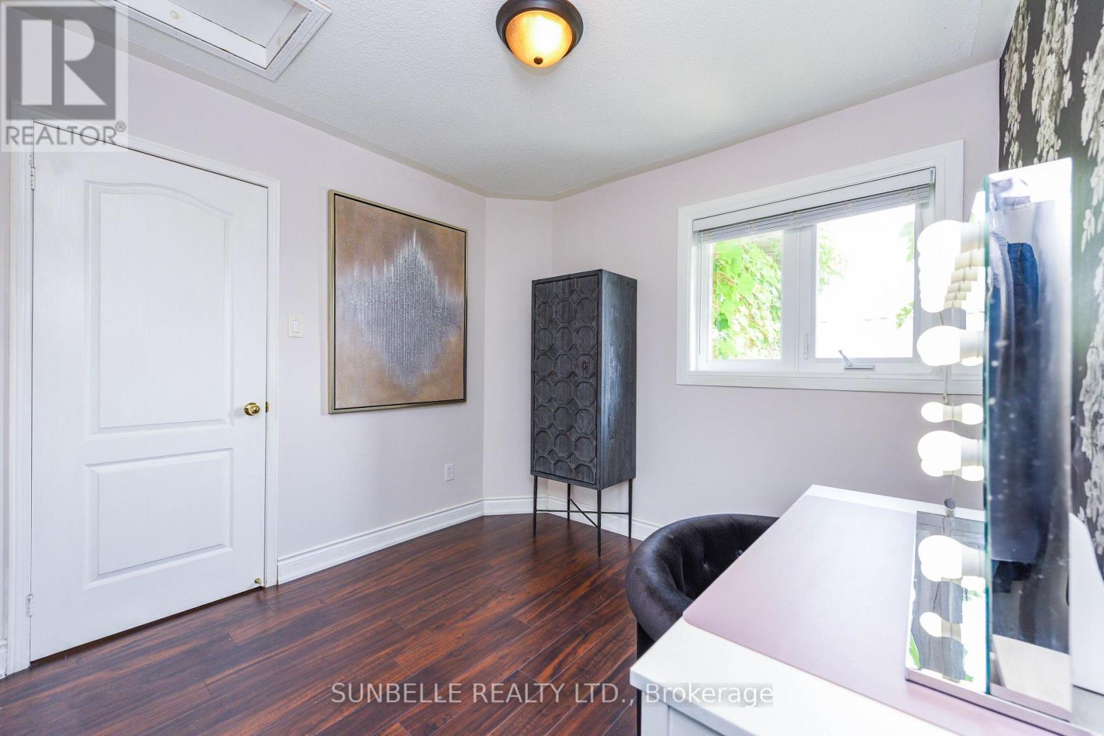 3826 Allcroft Road, Mississauga, ON - Indoor