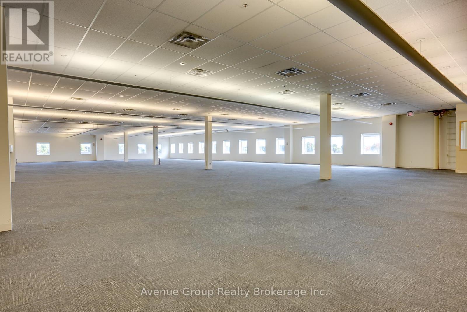 207 - 320 Bayfield Street, Barrie, ON