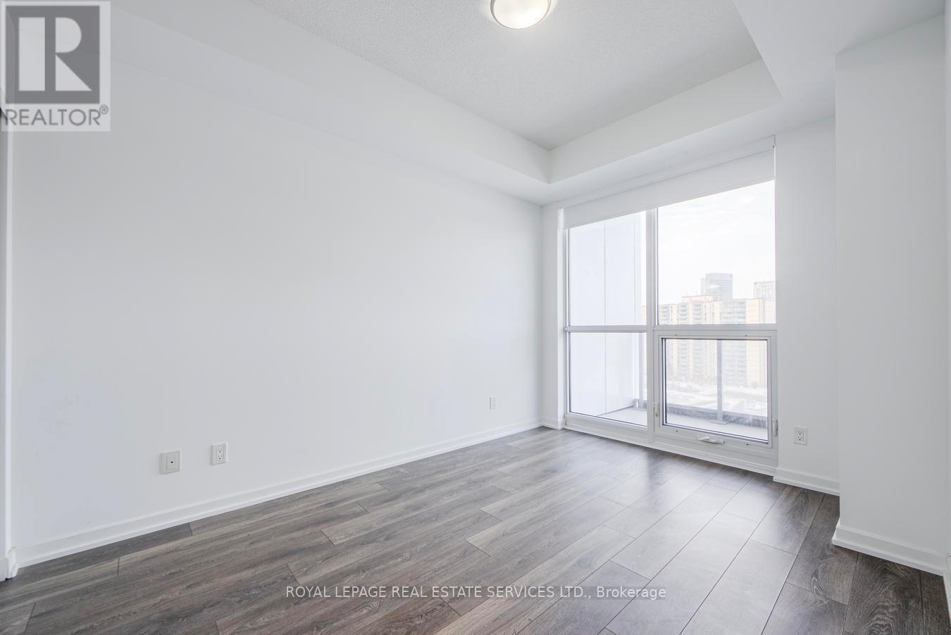 1006 - 32 Forest Manor Road, Toronto, ON - Indoor Photo Showing Other Room