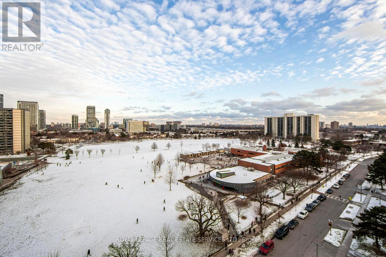 1006 - 32 Forest Manor Road, Toronto, ON - Outdoor With View