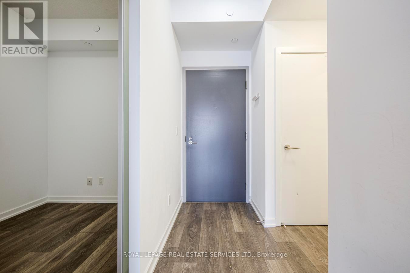 1006 - 32 Forest Manor Road, Toronto, ON - Indoor Photo Showing Other Room