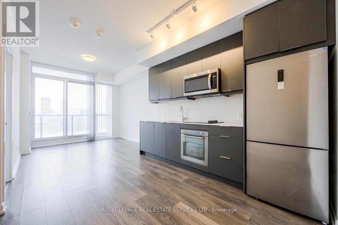 1006 - 32 Forest Manor Road, Toronto, ON - Indoor Photo Showing Kitchen