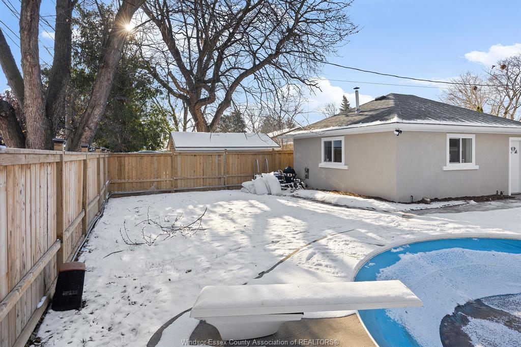 2692 Everts, Windsor, ON