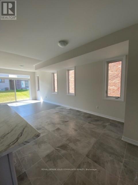 132 Nottingham Road, Barrie, ON - Indoor Photo Showing Other Room