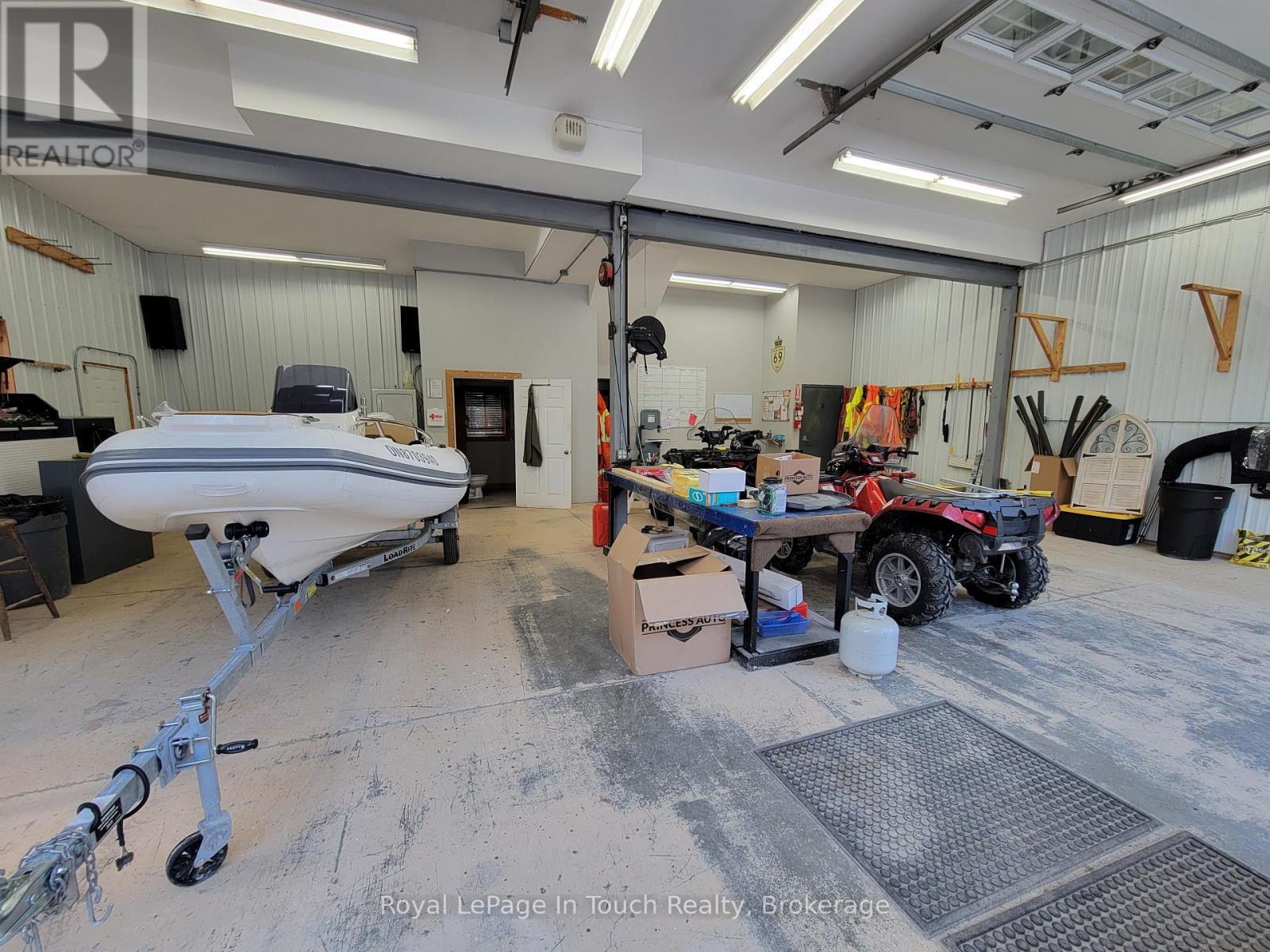 5631 Upper Big Chute Road, Severn, ON