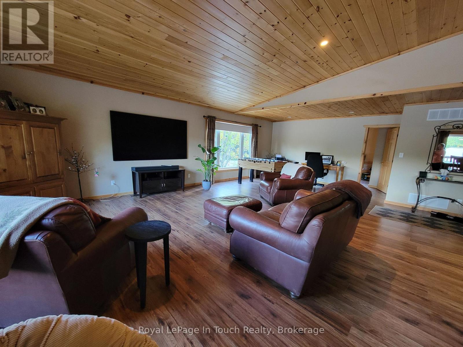 5631 Upper Big Chute Road, Severn, ON