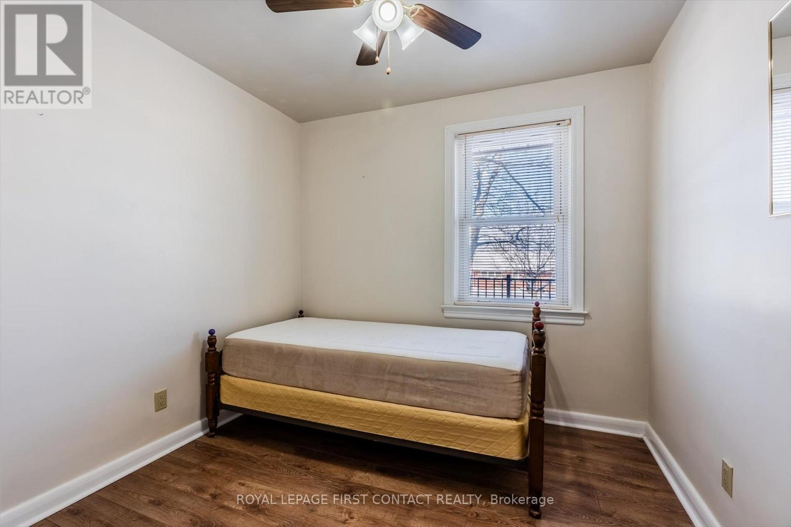 Unit A - 23 Shannon Street, Barrie, ON - Indoor Photo Showing Bedroom