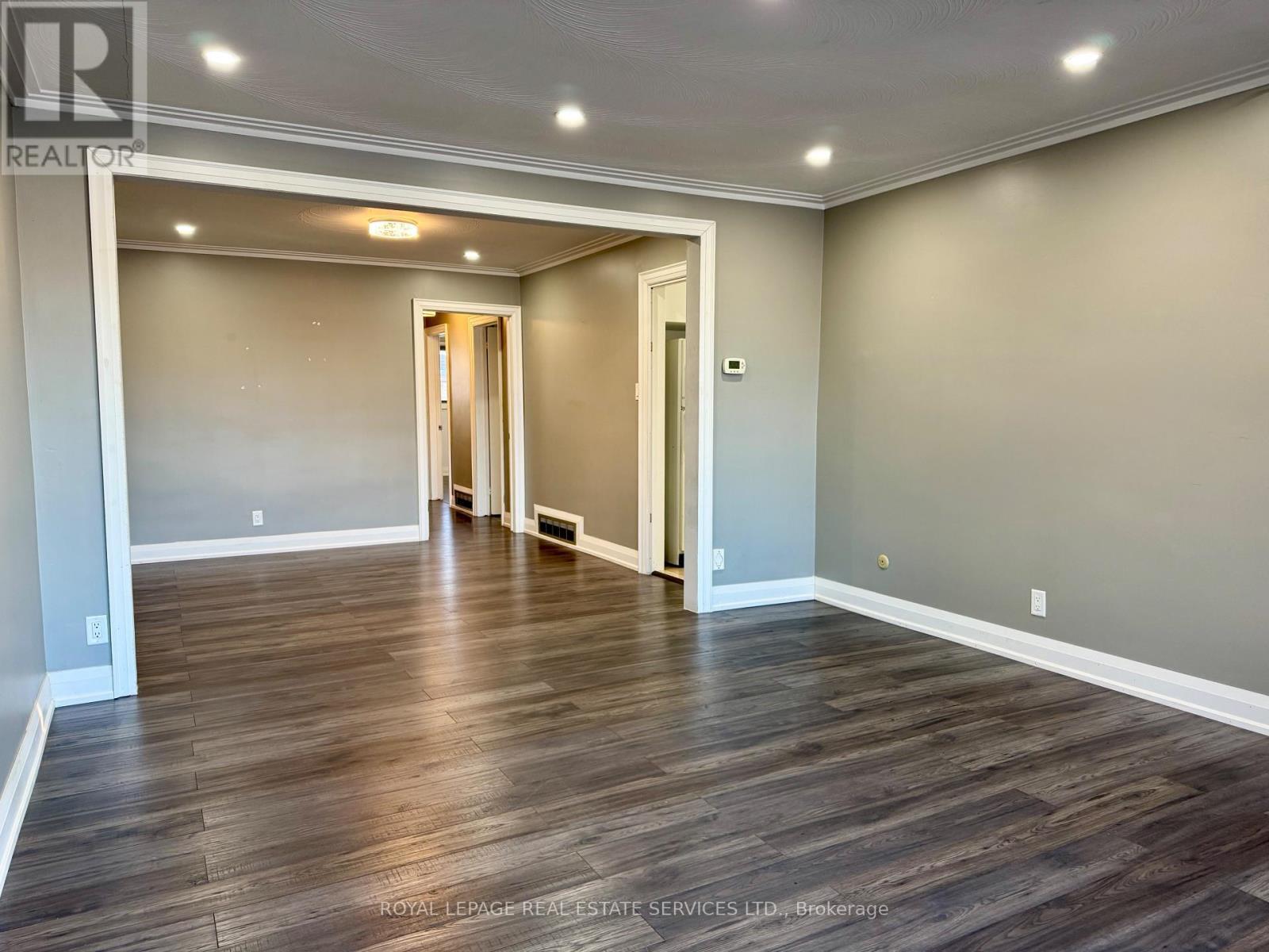 70 Hisey Crescent, Toronto, ON - Indoor Photo Showing Other Room