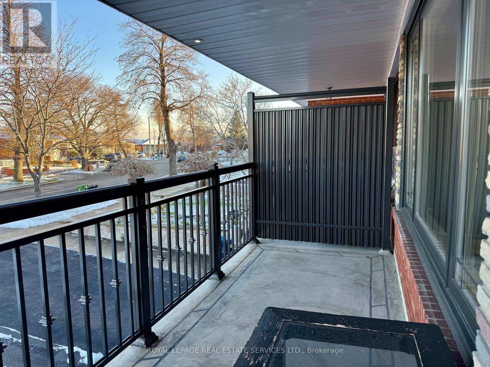 70 Hisey Crescent, Toronto, ON - Outdoor With Balcony With Exterior