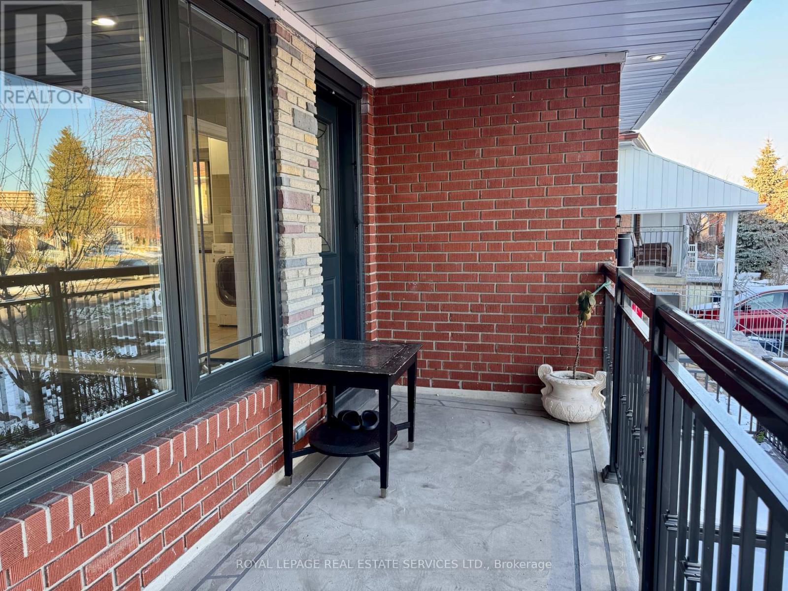 70 Hisey Crescent, Toronto, ON - Outdoor With Balcony With Exterior