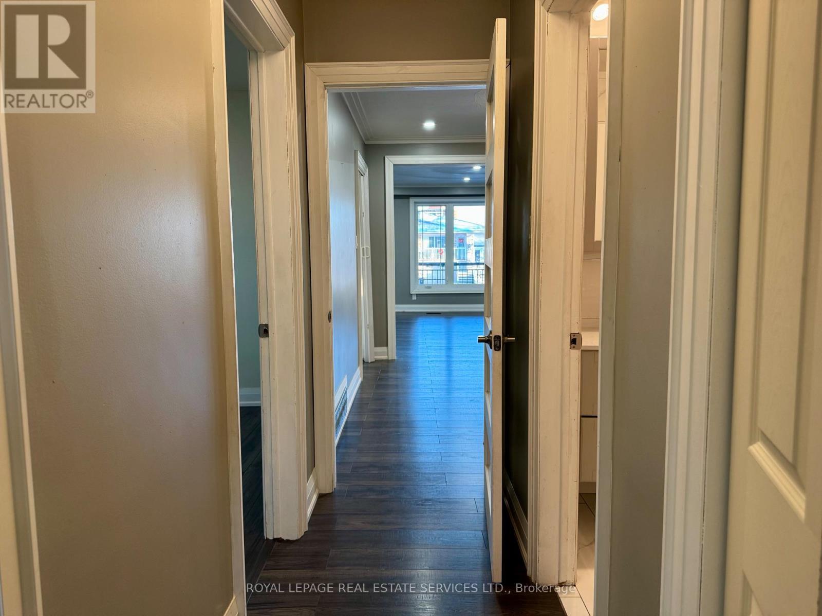 70 Hisey Crescent, Toronto, ON - Indoor Photo Showing Other Room