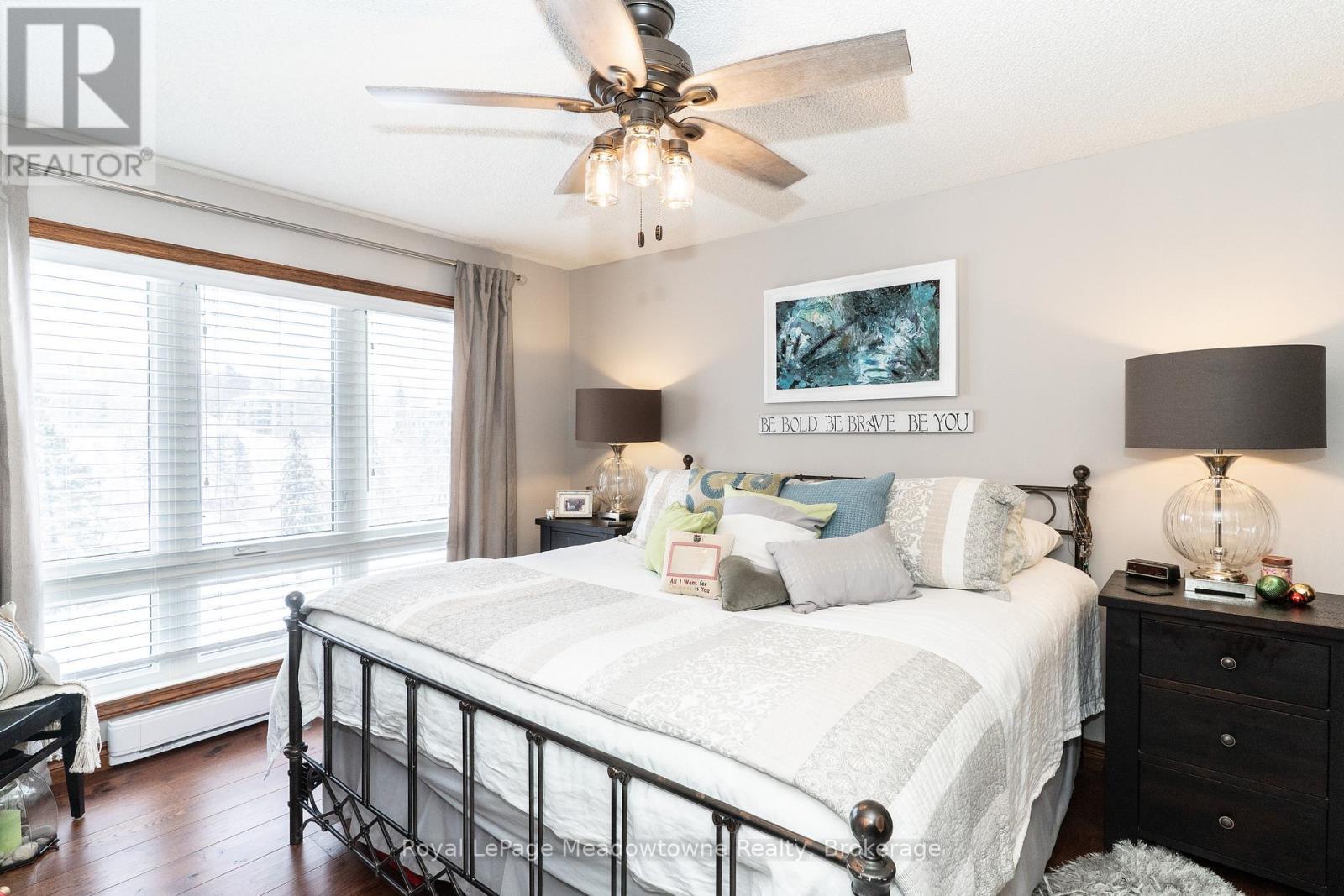 301 - 34 Deerhurst Greens Road, Huntsville (Chaffey), ON - Indoor Photo Showing Bedroom