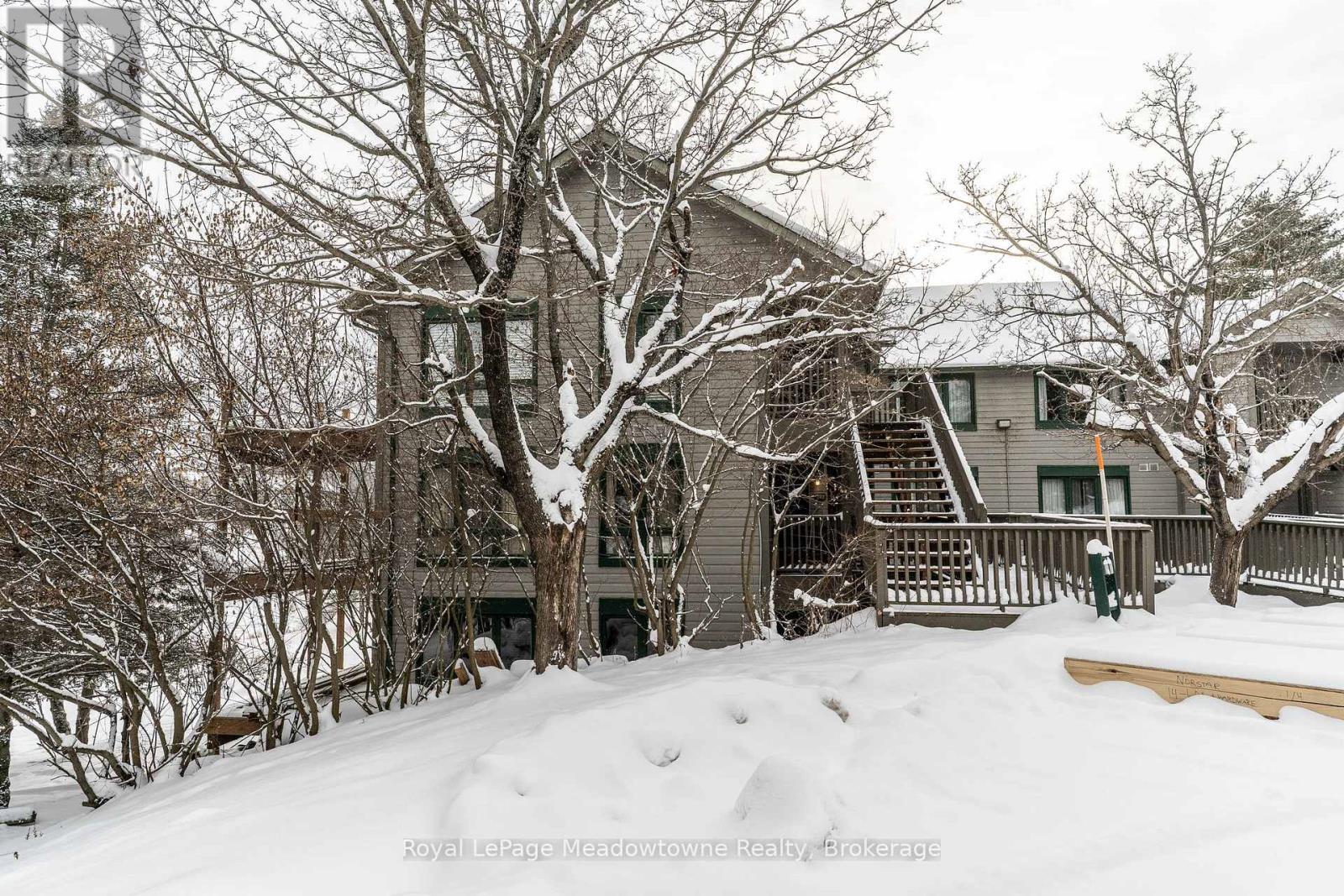 301 - 34 Deerhurst Greens Road, Huntsville (Chaffey), ON - Outdoor