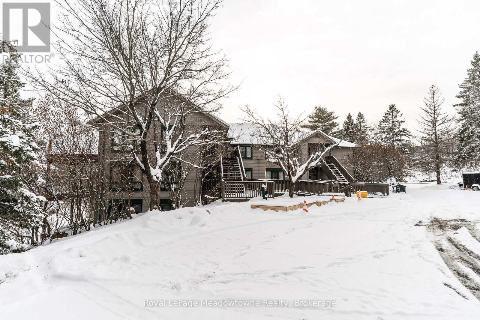 301 - 34 Deerhurst Greens Road, Huntsville (Chaffey), ON - Outdoor