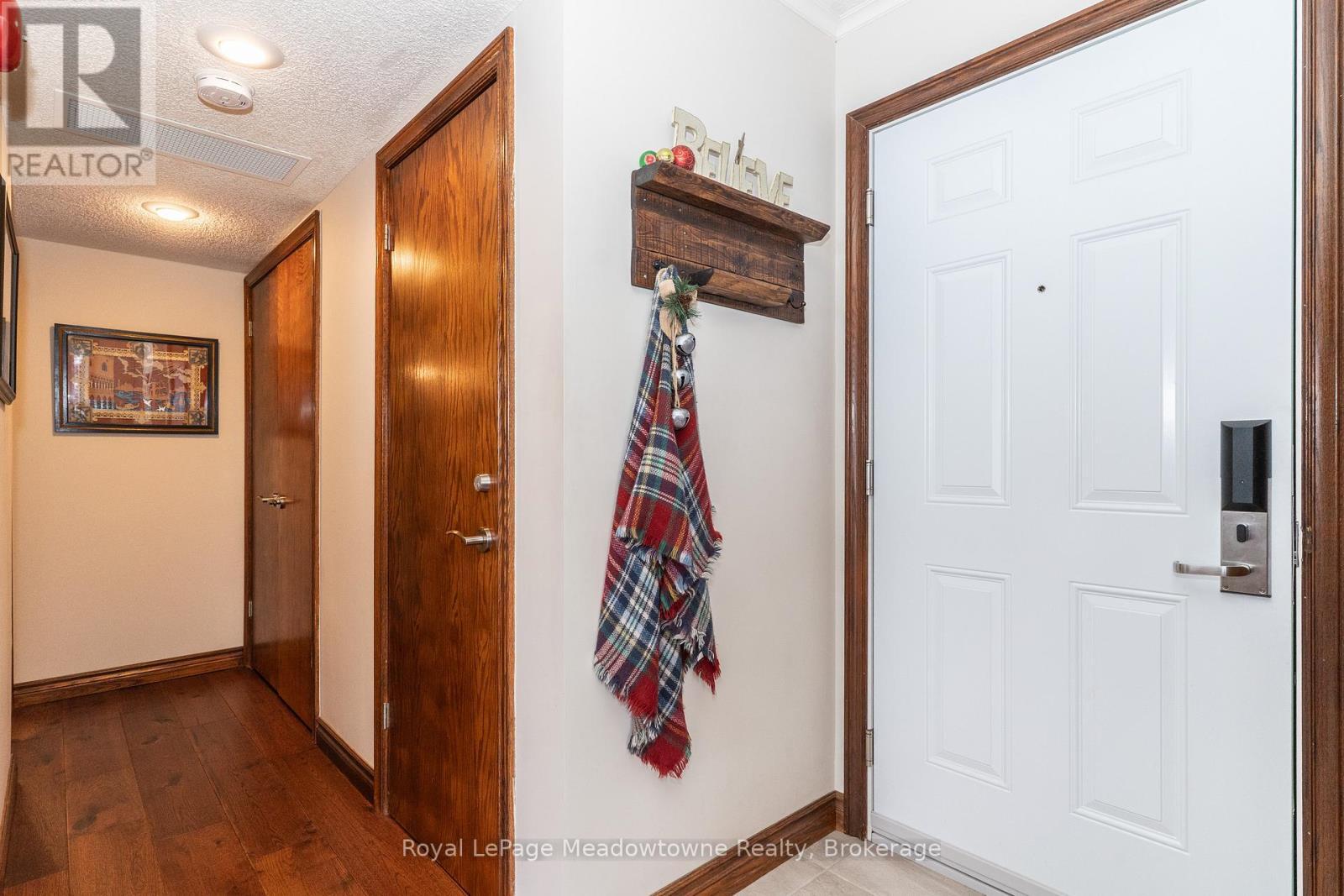 301 - 34 Deerhurst Greens Road, Huntsville (Chaffey), ON - Indoor Photo Showing Other Room