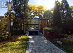 67 TRUMAN ROAD Toronto, ON M2L 2L7