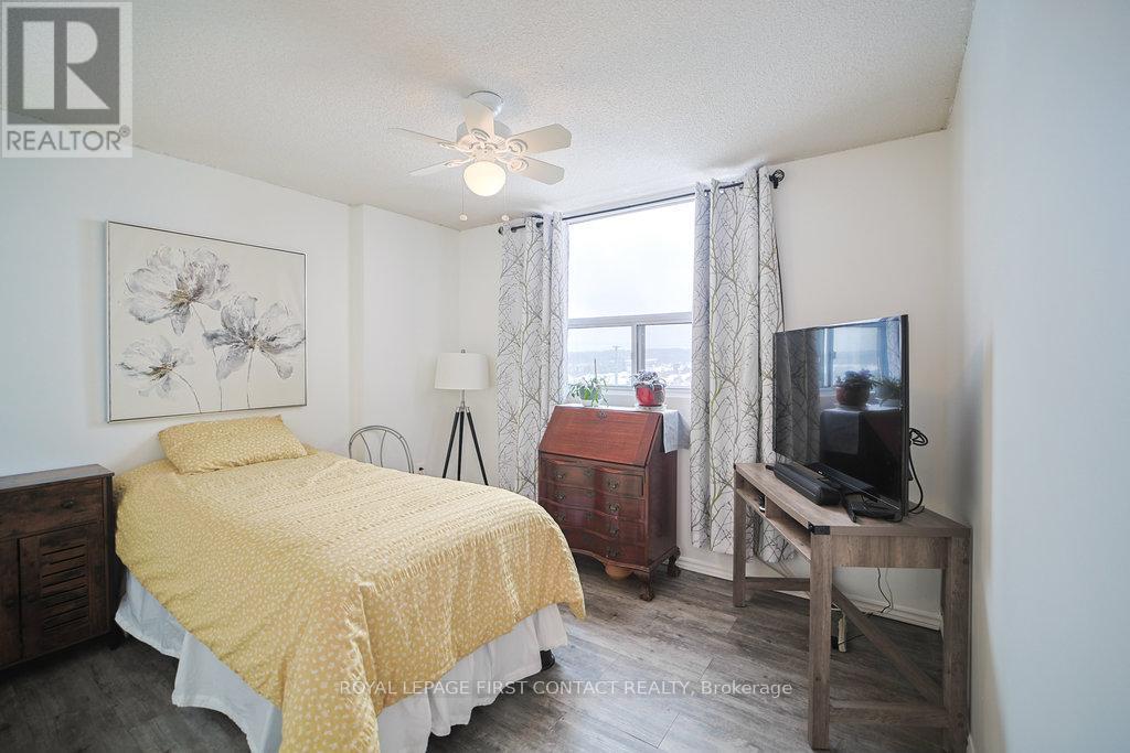 808 - 20 William Roe Boulevard, Newmarket, ON - Indoor Photo Showing Bedroom