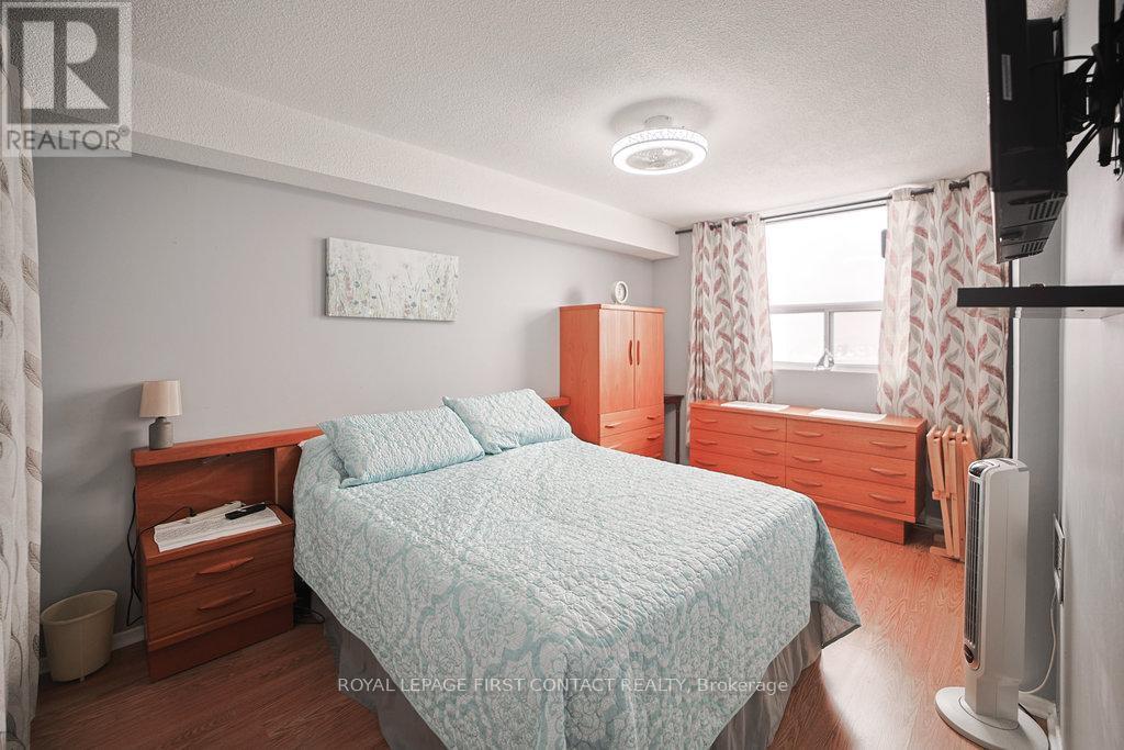 808 - 20 William Roe Boulevard, Newmarket, ON - Indoor Photo Showing Bedroom