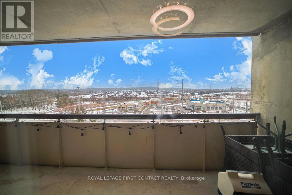 808 - 20 William Roe Boulevard, Newmarket, ON - Outdoor With View