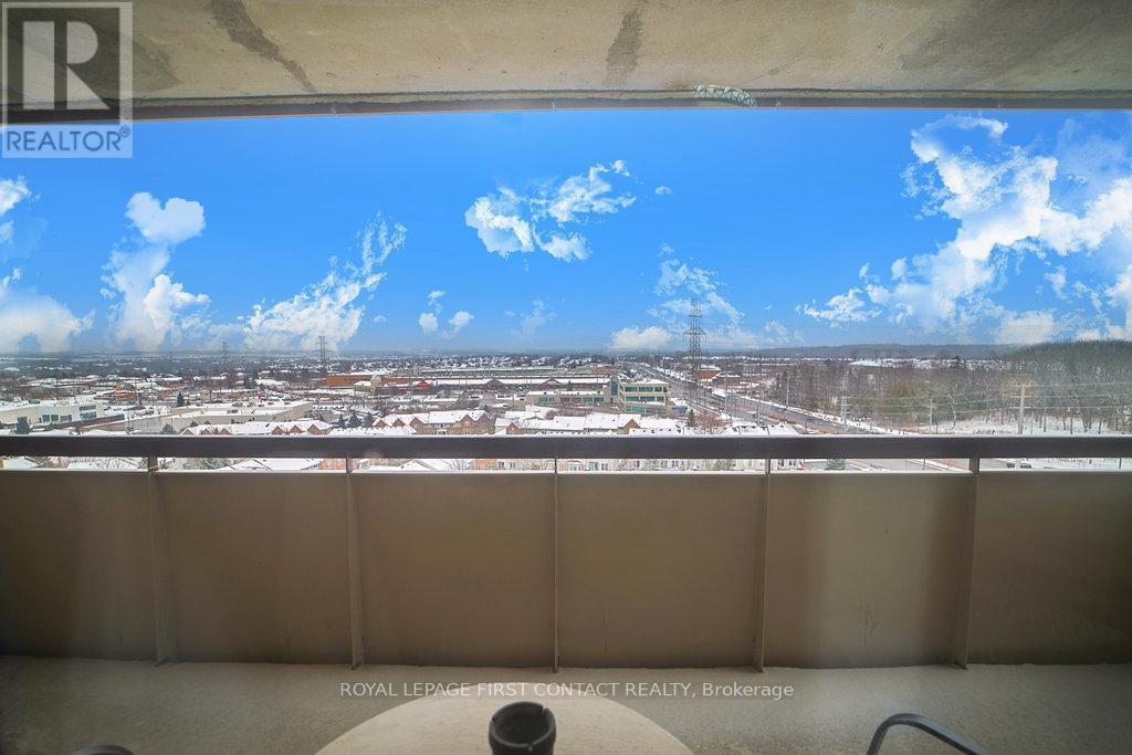 808 - 20 William Roe Boulevard, Newmarket, ON - Outdoor With View