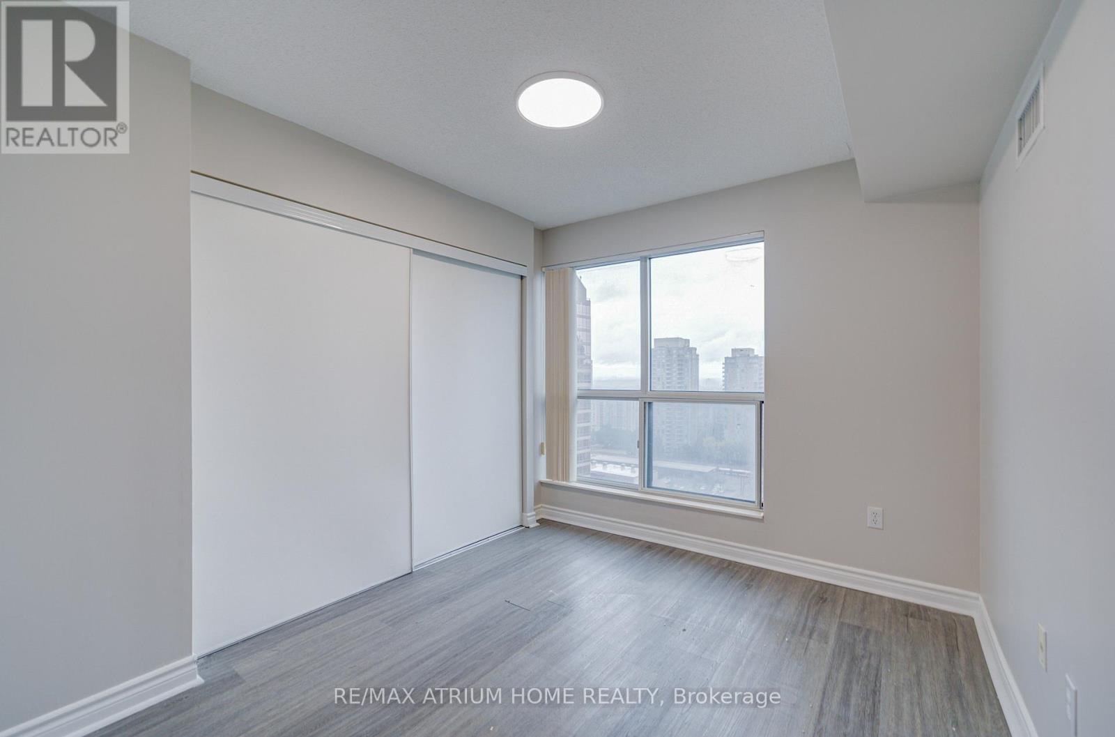 2315 - 7 Lorraine Drive, Toronto, ON - Indoor Photo Showing Other Room