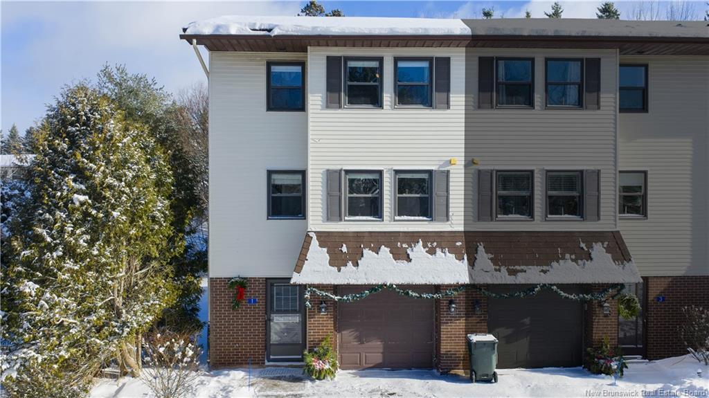 1 Shadow Hill Crt, Rothesay, NB