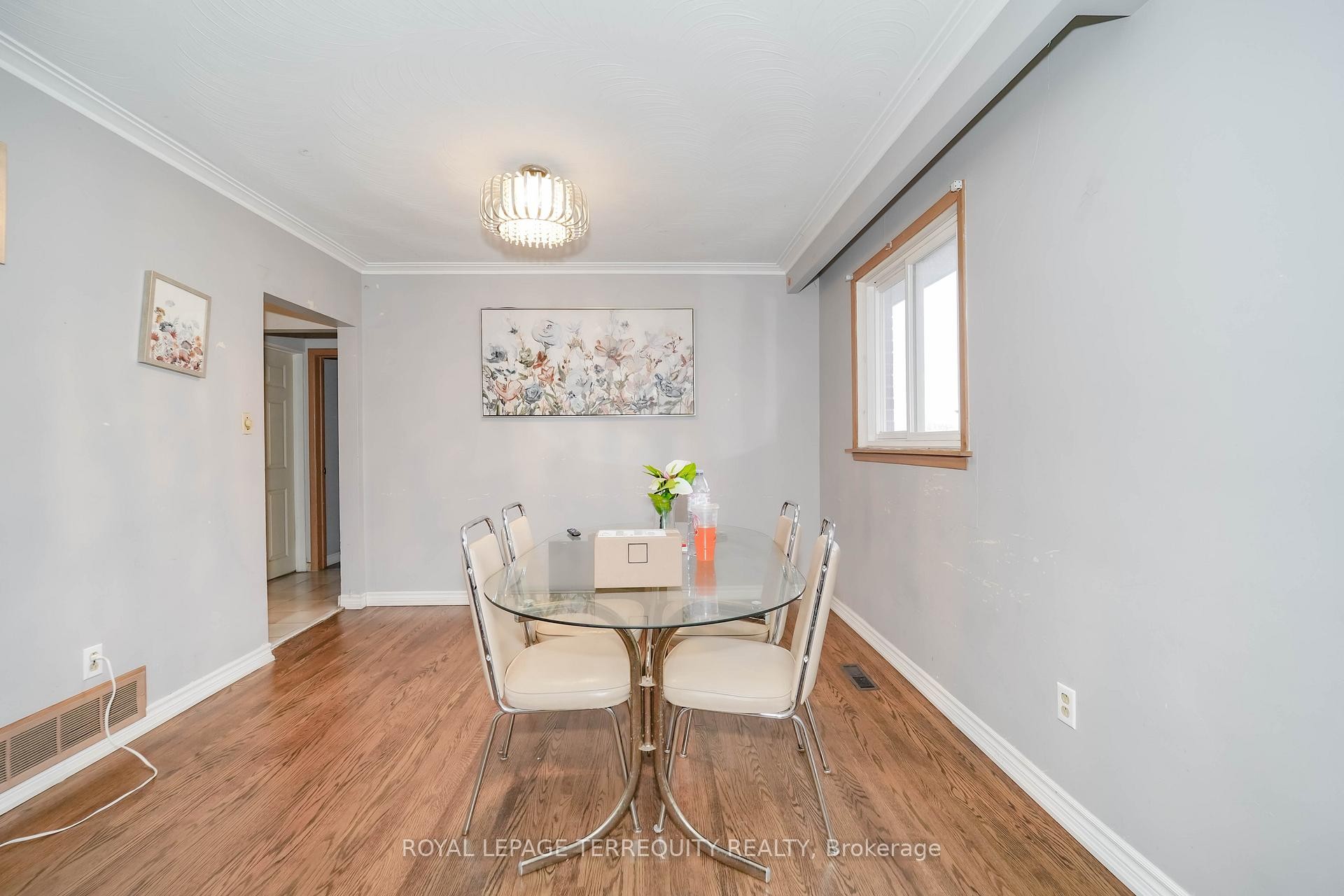 Upper-95 Stanley Road, Toronto, ON - Indoor Photo Showing Dining Room