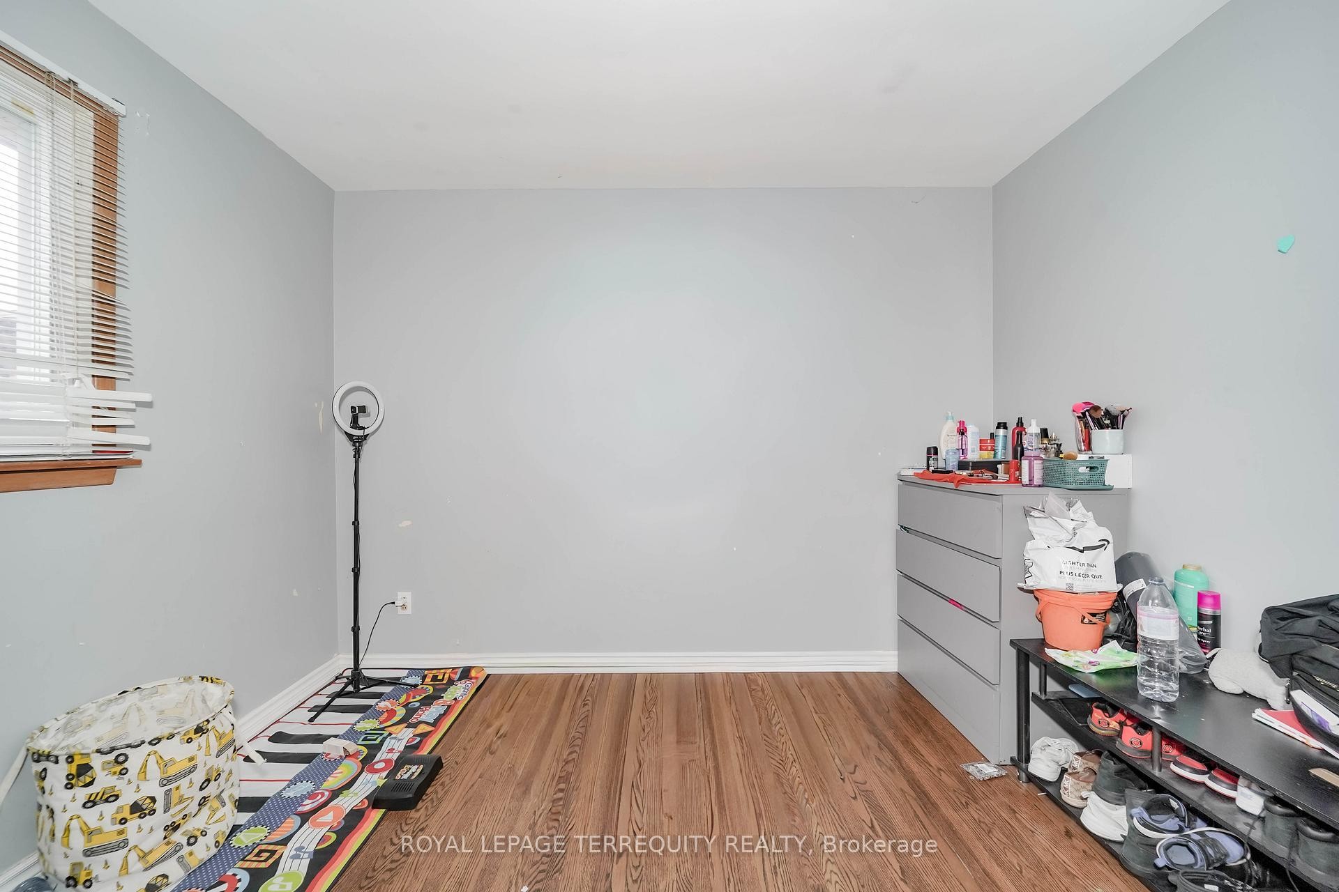 Upper-95 Stanley Road, Toronto, ON - Indoor Photo Showing Other Room