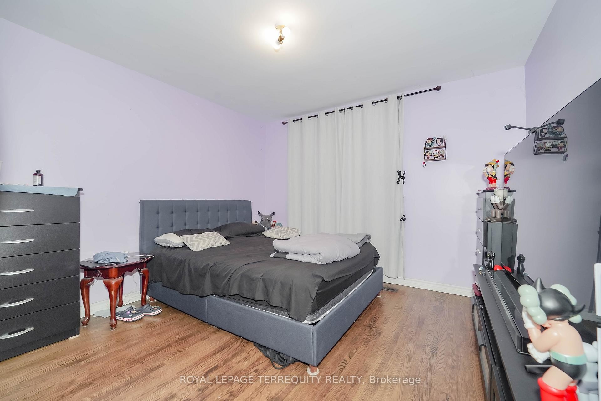 Upper-95 Stanley Road, Toronto, ON - Indoor Photo Showing Bedroom