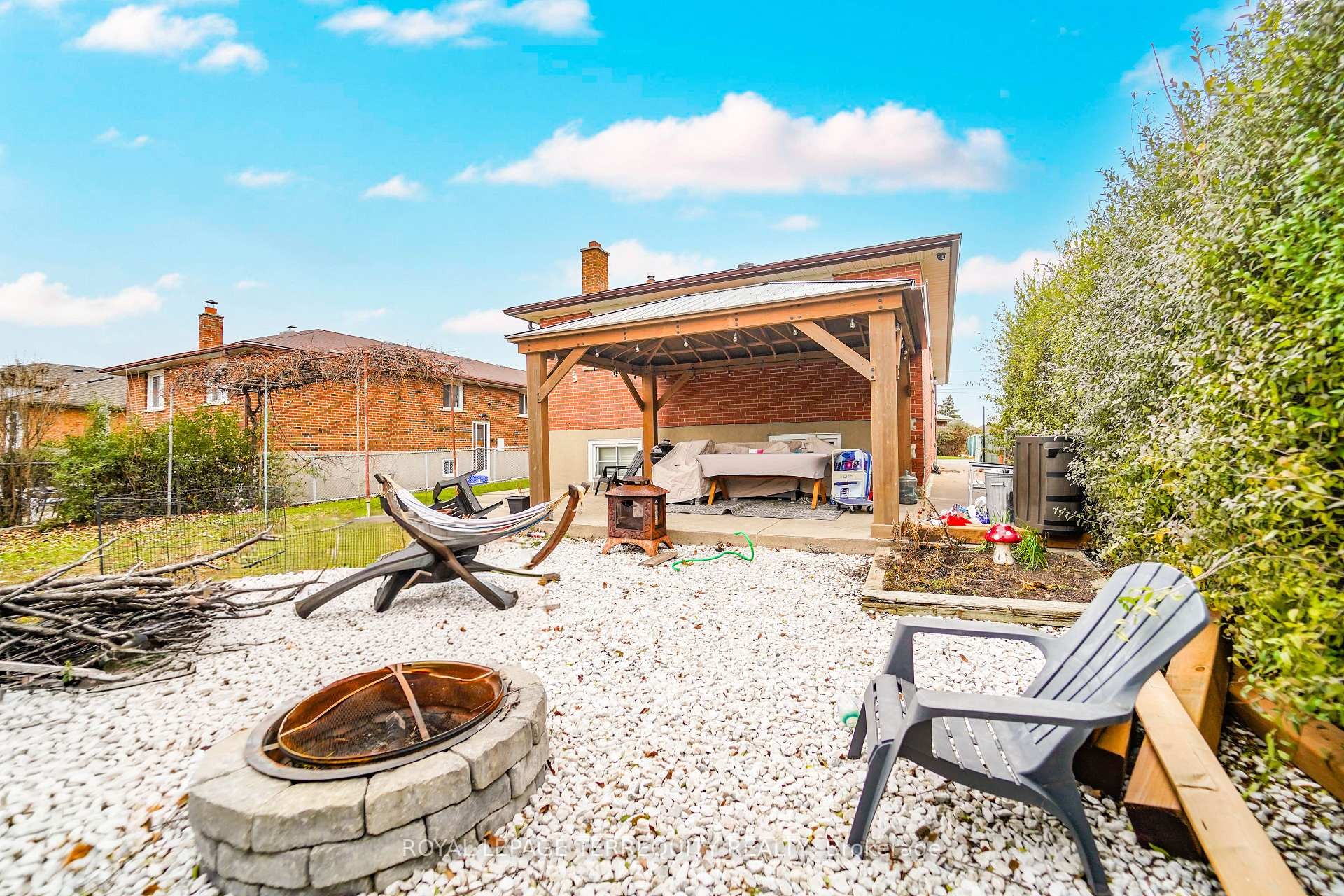 Upper-95 Stanley Road, Toronto, ON - Outdoor With Deck Patio Veranda